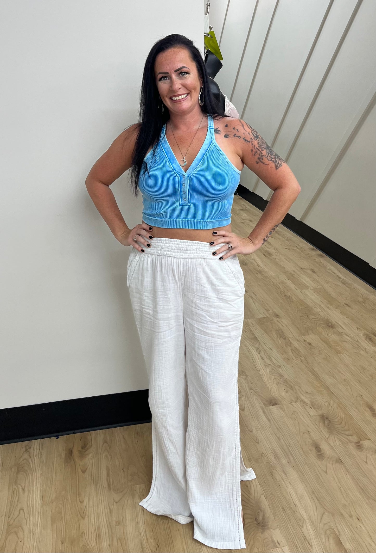 Washed Ribbed Cropped Button V-neck Tank Top